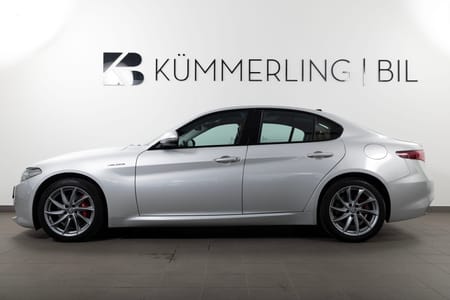 Alfa Romeo Giulia Veloce 2.0 Turbo 16V Q4 280hk Pano/H&K