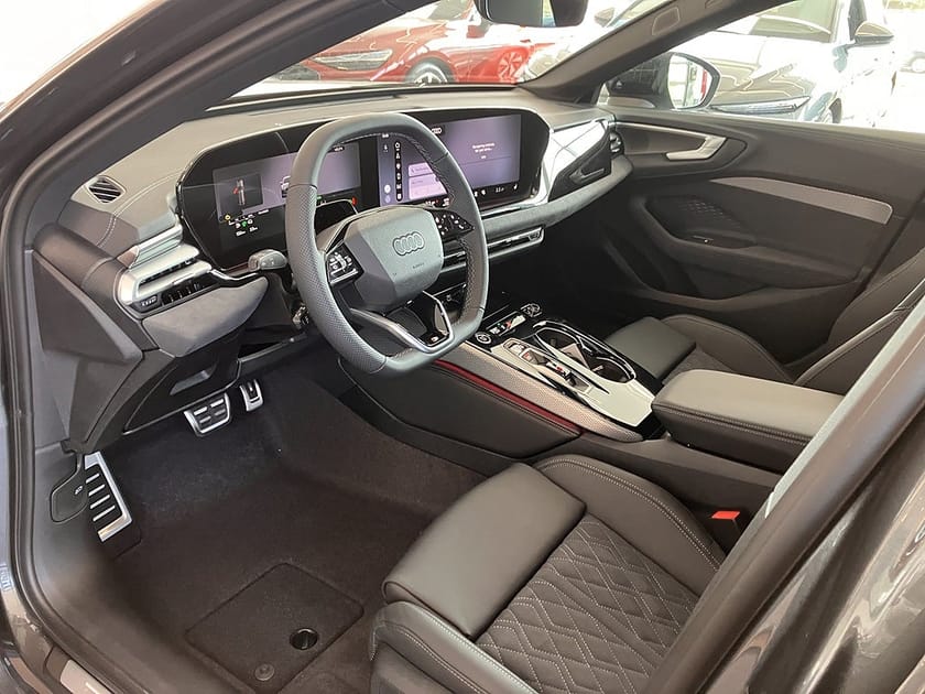 Bild 4 av Audi A5 Avant e-hybrid quattro 367hk S-line