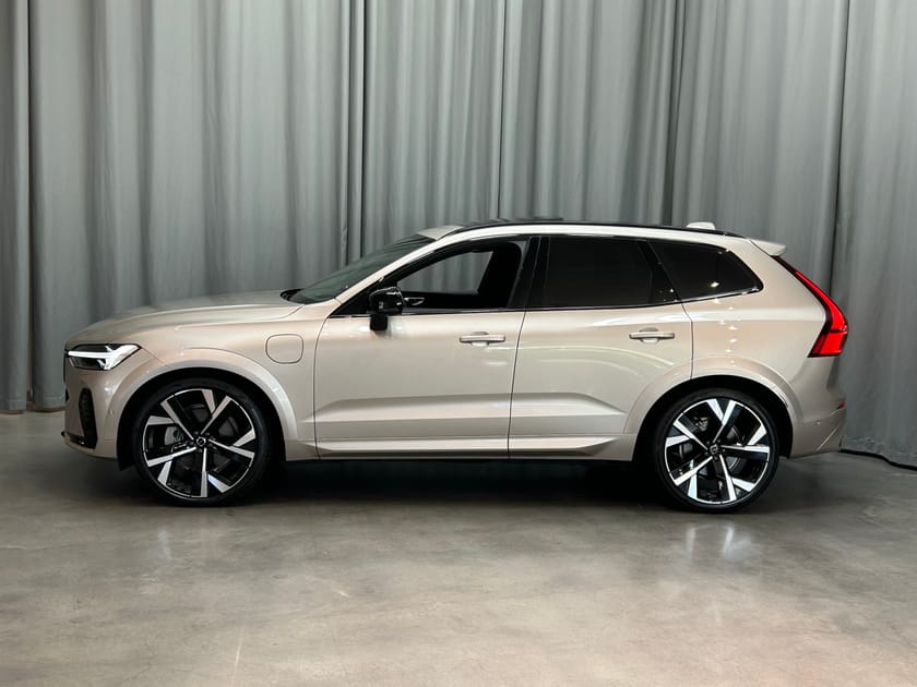 Bild 5 av Volvo XC60 T6 Plus Dark Nordic Edition