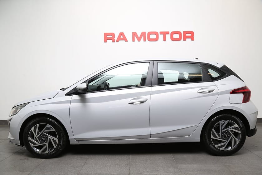 Bild 2 av Hyundai i20 1.0 T-GDi MHEV Essential Automat kamera fd. demo
