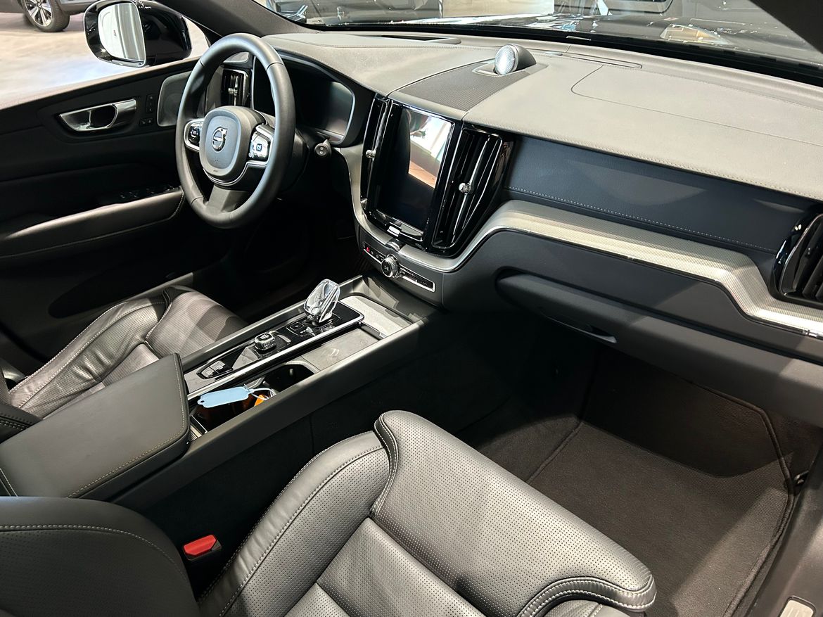Volvo XC60 2025 - miniatyr 13