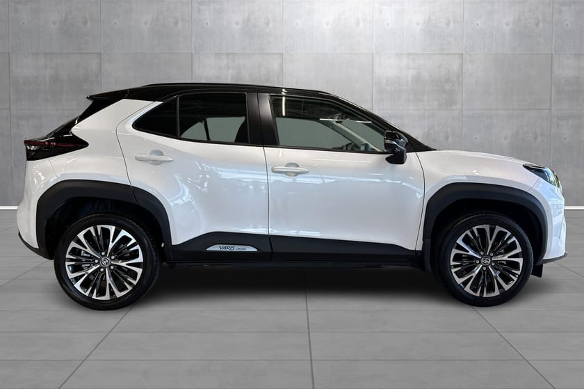 Bilde 3 av Toyota Yaris Cross Hybrid AWD-i AWD Automat. Toppmodell.
