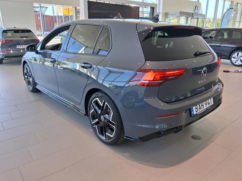 Bild 4 av Volkswagen Golf R-LINE 1,5 ETSI 150 HK DSG7