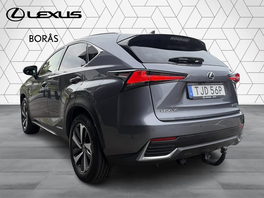 Bild 4 av Lexus NX 300h AWD Luxury Mark Levinson Dragkrok