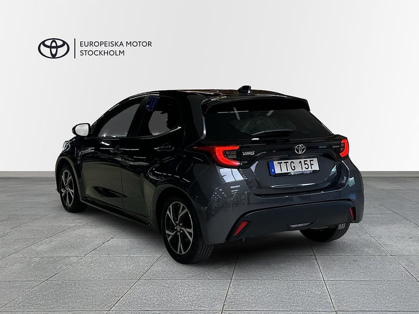 Bild 2 av Toyota Yaris Hybrid 115 1.5 HSD Active Plus Säkerhetspaket/ V-Hjul / MOMS!