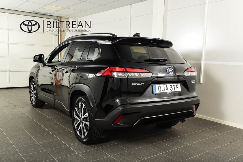 Bild 3 av Toyota Corolla Cross Hybrid AWD-i 2,0 Elhybrid AWD Style Pluspaket Navi Backkamera