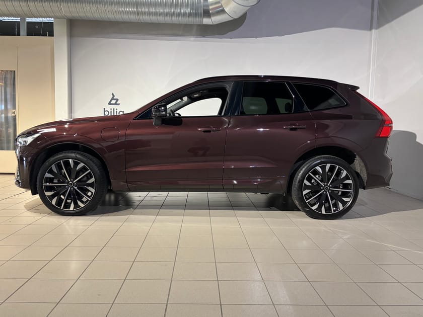 Bild 2 av Volvo XC60 T6 Plus Dark Nordic Edition | H/K | 360-Kamera | Drag |