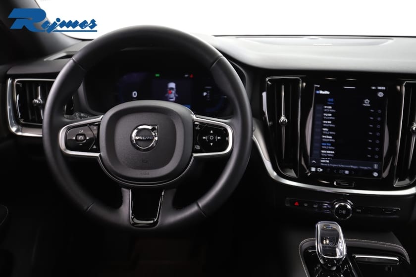 Bild 5 av Volvo V60 T6 Plus Dark Edition