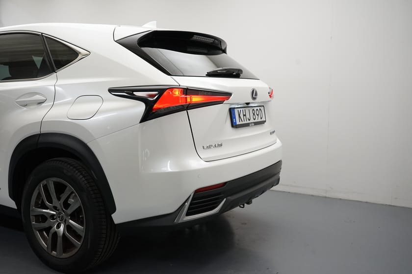 Bild 3 av Lexus NX 300h AWD
