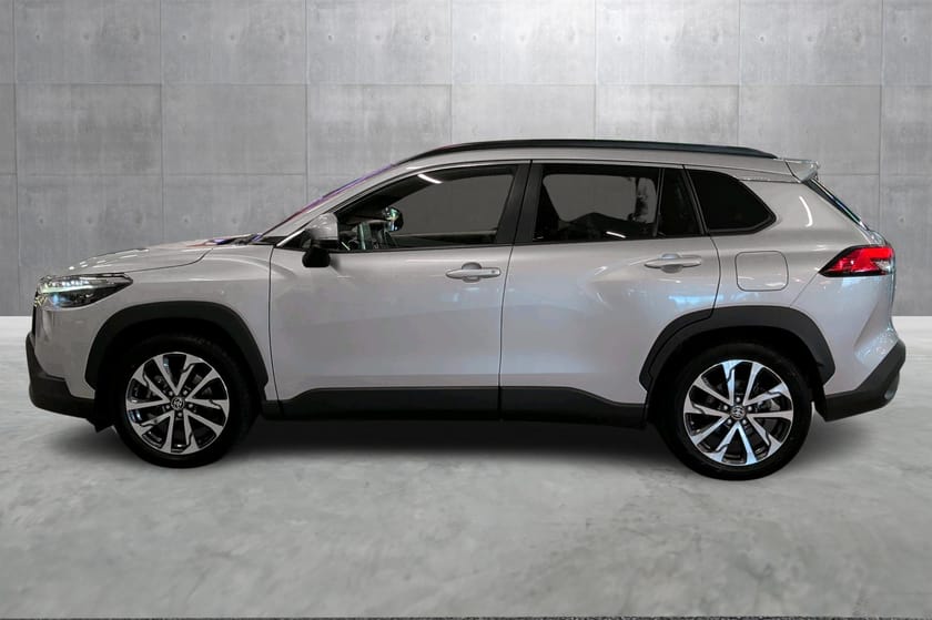 Bilde 2 av Toyota Corolla Cross Hybrid AWD-i Executive - LED - Ad. cruise - Ryggekam.
