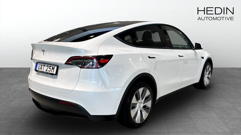 Bild 4 av Tesla Model Y Long Range AWD | 514hk | 3.95% Ränta