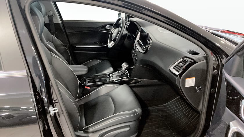 Bild 3 av Kia Ceed Sportswagon Plug-in Hybrid 141hp Advance Plus, panorama
