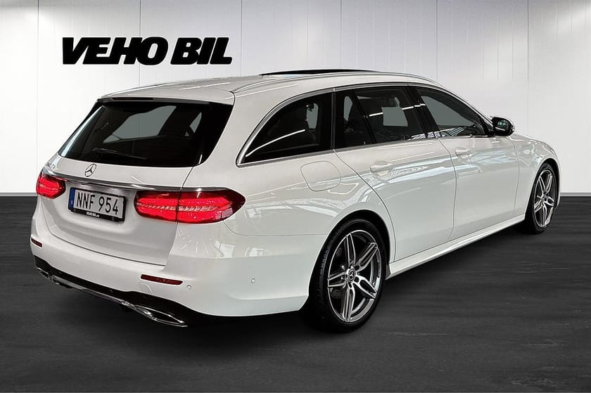Bild 3 av Mercedes-Benz E 200 T d AMG Line Panorama Navi Kamera Panelbelysning
