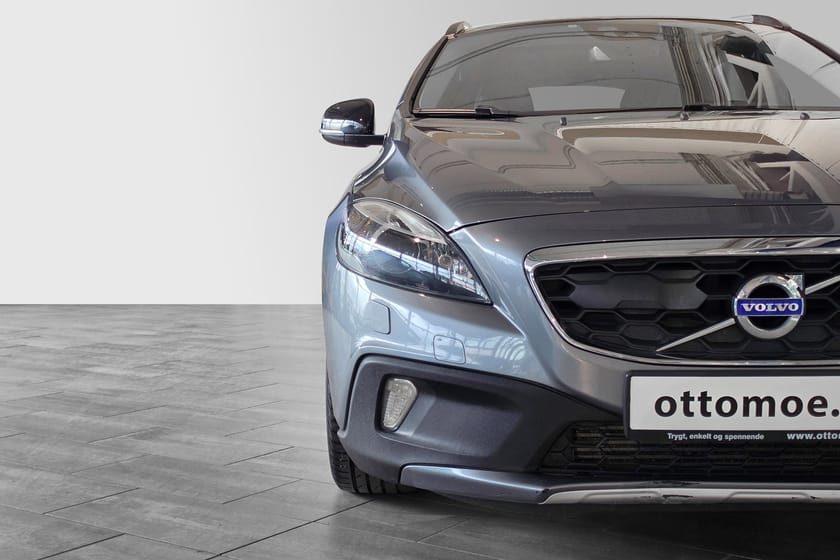Bilde 3 av Volvo V40 Cross Country D2 Summum | PANO | ACC | BLIS | KAMERA | VOC