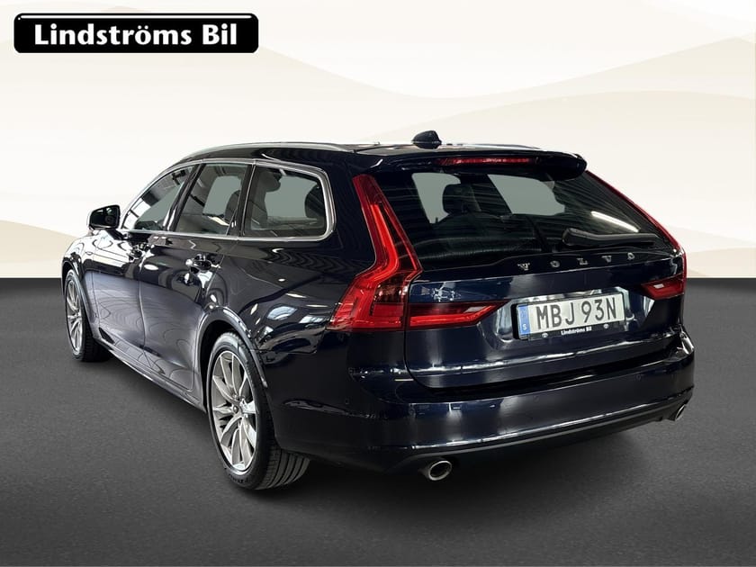 Bild 4 av Volvo V90 T4 Momentum BLIS Sommar/Vinterhjul