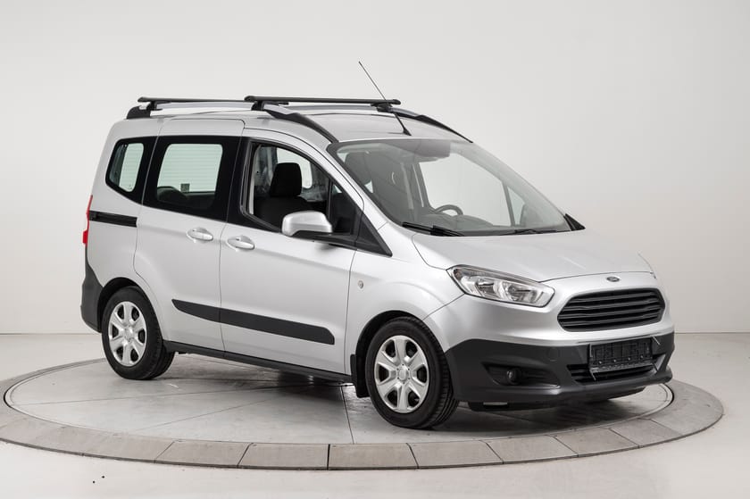 Bilde 2 av Ford Transit Courier 1.5 TDCi Auksjon! Les tekst!