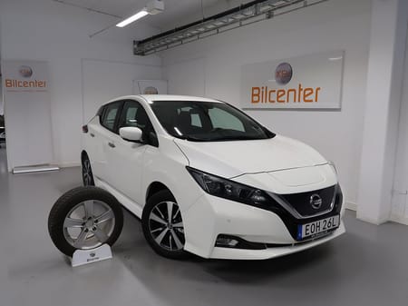 Nissan Leaf V-Däck ingår 360°-CarPlay-Rattvärme-Keyless-AdaptivFH-D