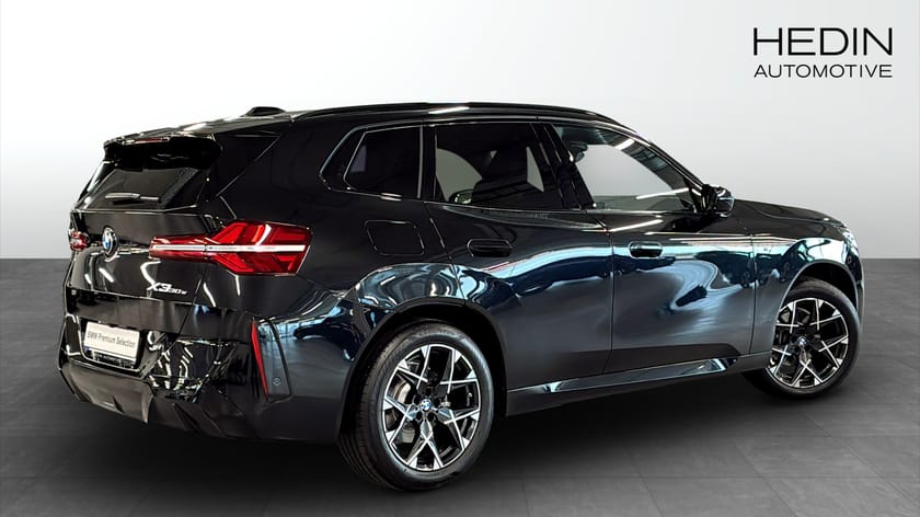 Bild 2 av BMW X3 30e xDrive M-sport Active Edt Värmare Elstolar Drag