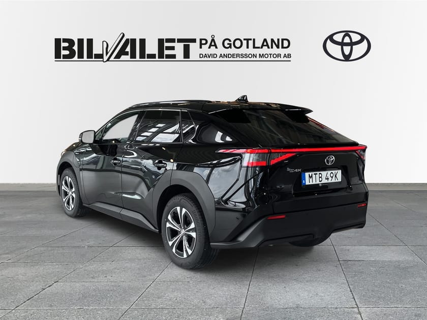 Bild 2 av Toyota bZ4X 71.4 kWh 2WD (204hk) Aut