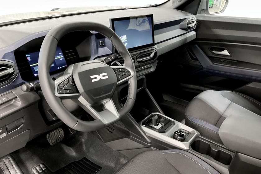 Bild 5 av Dacia Duster 4x4 hybrid 150 expression