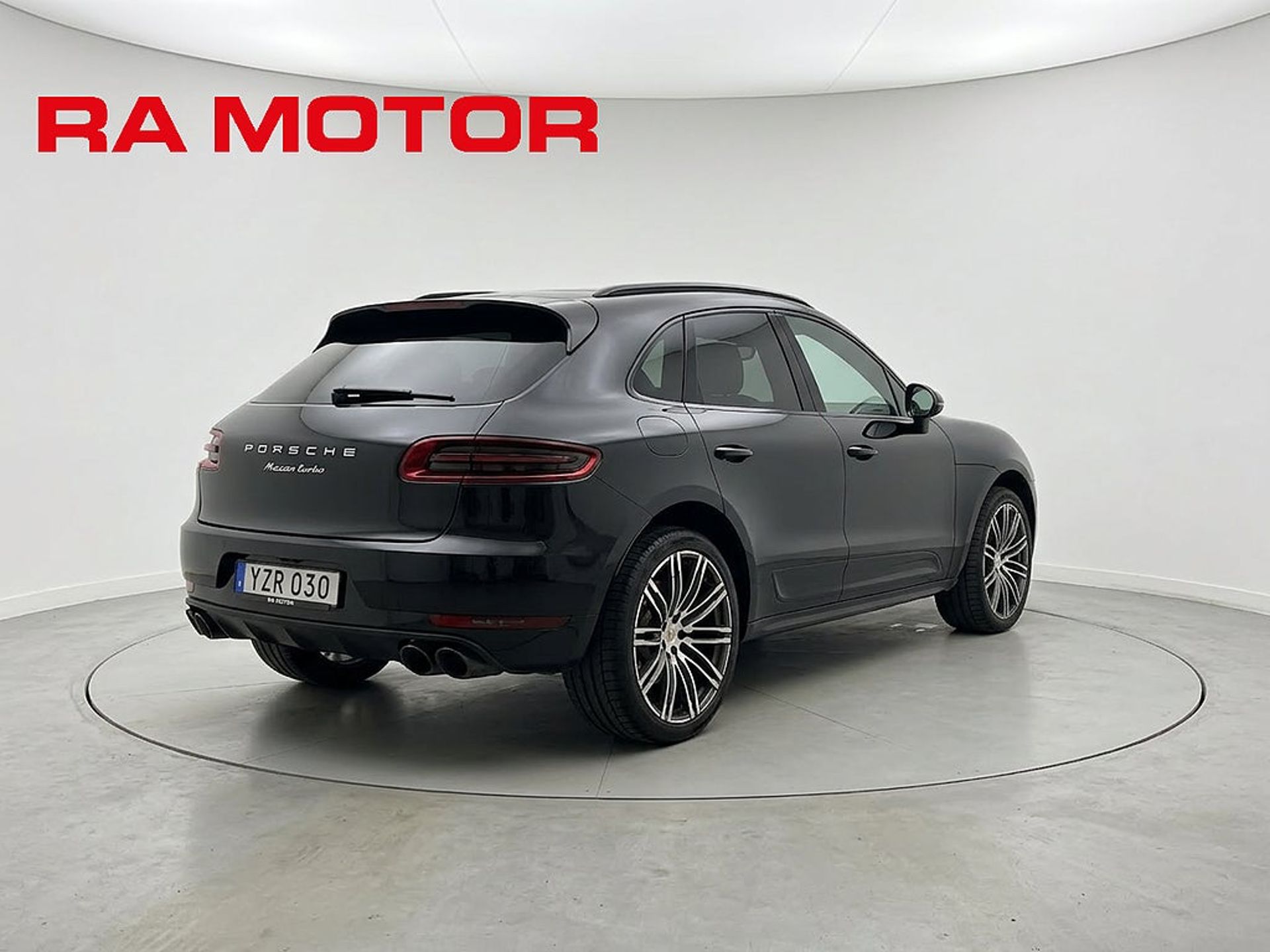 Porsche Macan Turbo 400hk 2018, photo 6/10