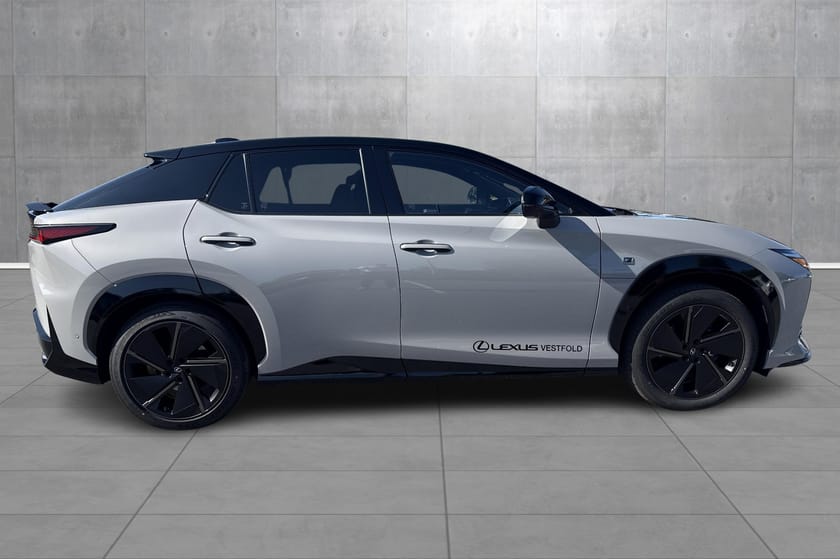 Bilde 4 av Lexus RZ 550e F-SPORT AWD 408HK