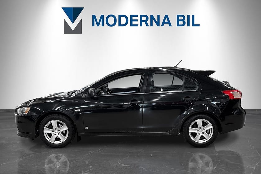 Bild 3 av Mitsubishi Lancer Sportback 1.8 MIVEC 140hk Inform Drag M-värm Nybesiktad