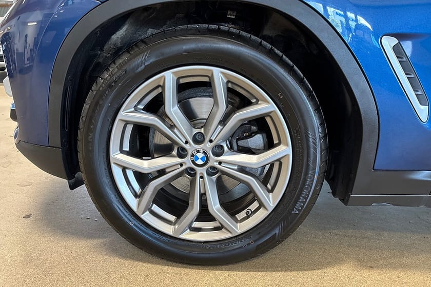 Bild 5 av BMW X3 xDrive20d xLine / Navi / Värmare / Drag / Sommarkampanj