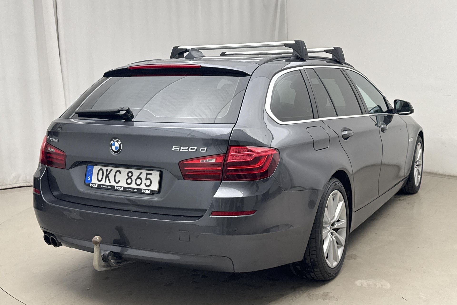 BMW 520 d xDrive Touring 2017, bild 3/10