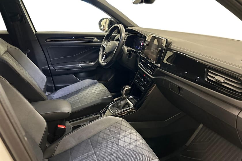 Bild 5 av Volkswagen T-Roc R-Line 150hk Värmare Drag Led Matrix