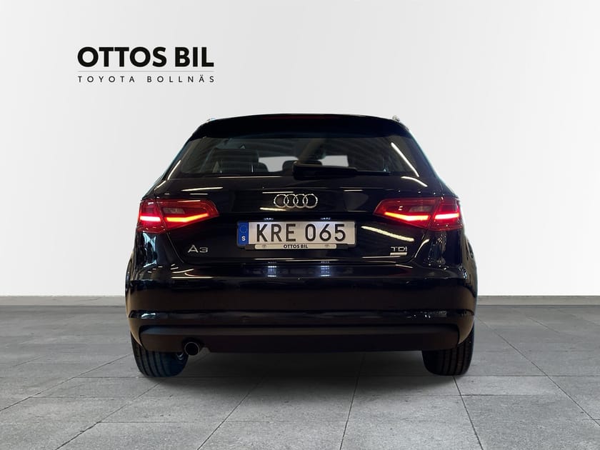 Bild 4 av Audi A3 Sportback 1.6 TDI ultra Manuell, 110hk - Attraction / V-hjul