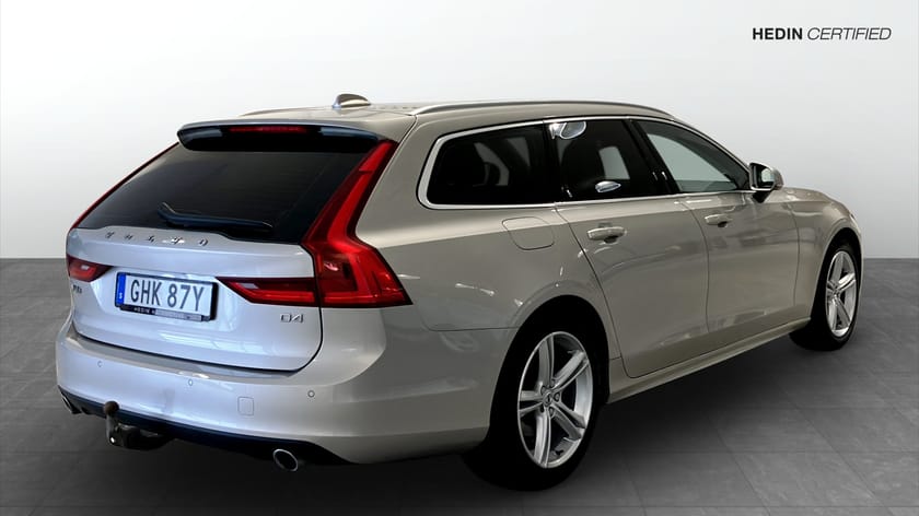Bild 2 av Volvo V90 D4 Momentum Advanced SE / Drag / Kamera