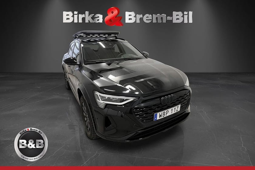 Bild 2 av Audi Q8 55 e-tron quattro Dakar edition panorama