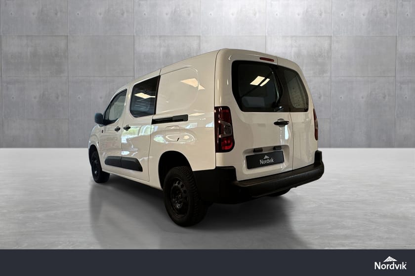 Bilde 3 av Toyota ProAce City L2 lang | 4x4 | skyvedør begge sider | lav km