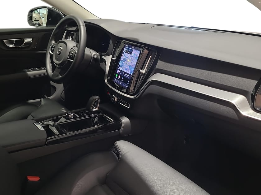 Bild 4 av Volvo V60 T6 Plus Dark Edition
