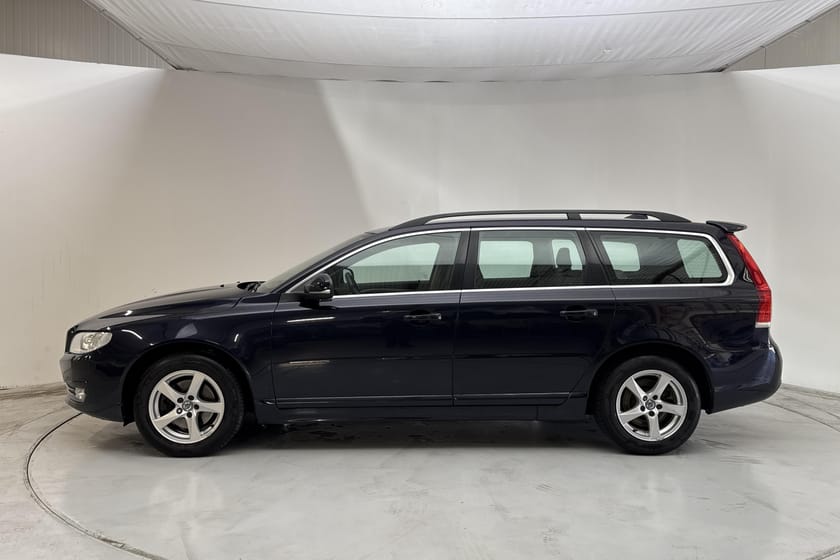 Bild 2 av Volvo V70 II D3 (150hk) Classic Momentum Drag GPS