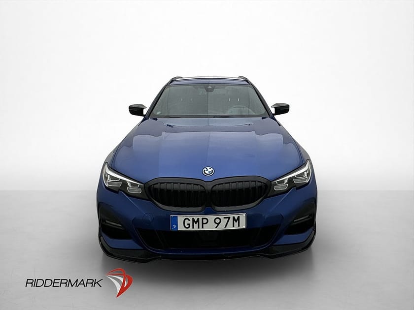 Bild 2 av BMW 330e xDrive Touring 292hk M-Sport Navi Kamera HuD
