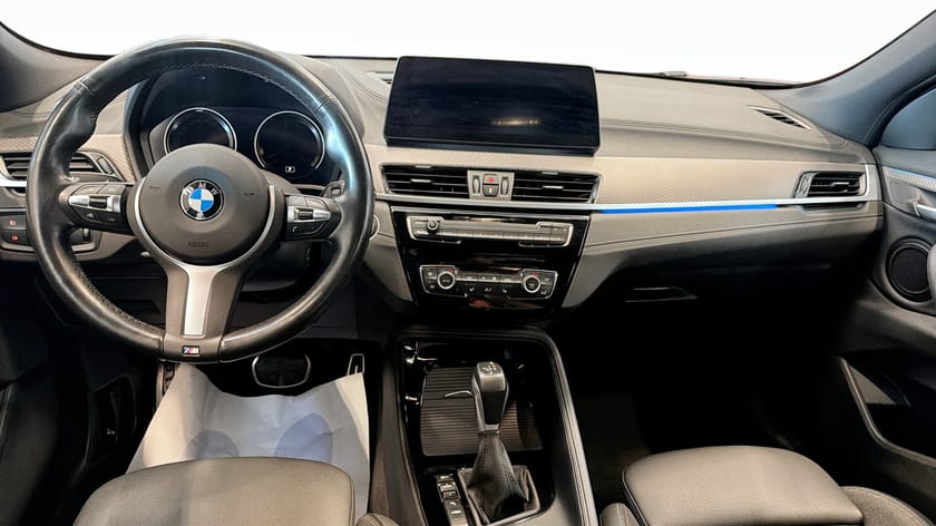 Bild 4 av BMW X2 xDrive25e M-Sport Farthållare Backkamera Rattvärme