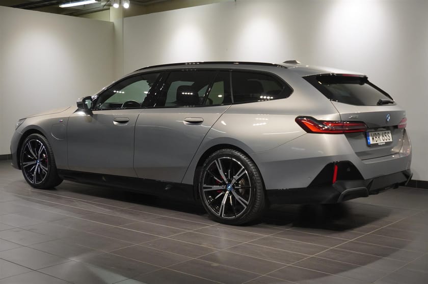 Bild 5 av BMW 530e xDrive Touring M Sport Pro Bw Kamera 20 Drag