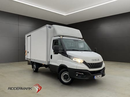 Iveco Daily 35-140 Chassi Cab 2.3JTD BAKGAVELLYFT Sidodörr Farthållare Moms