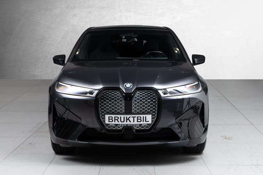 Bilde 4 av BMW iX xDrive40 Sportspakke-Luftfjæring-SoftClose-Harman/Kardon-Krok