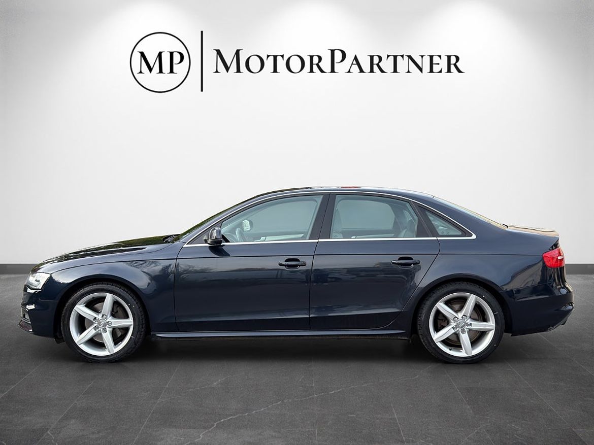Audi A4 Sedan, bild 4 av 17
