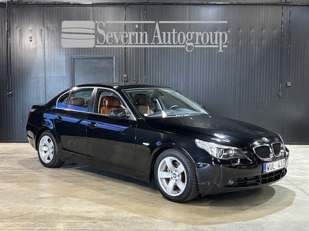 BMW 530i Sedan