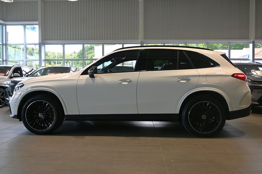 Bild 2 av Mercedes-Benz GLC 300 e 4MATIC 4M 313hk AMG Premium Night 20" Drag