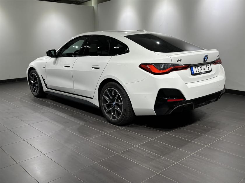 Bild 2 av BMW i4 M50 xDrive Gran Coupé Charged Fartpilot H K PA Drag BSI