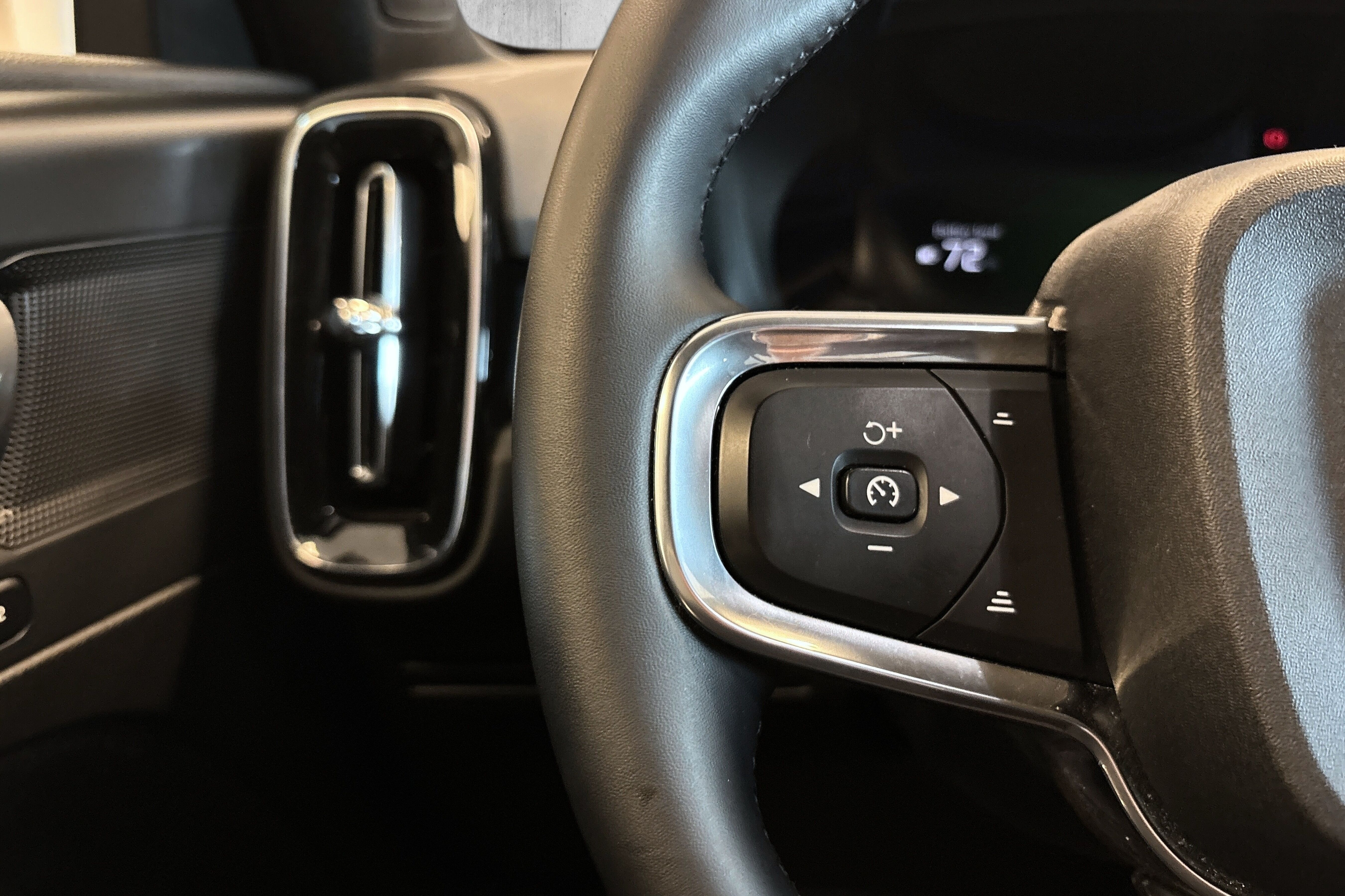 Volvo EX40 Twin Motor Performance bilde 12
