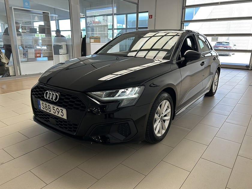 Bild 3 av Audi A3 Sportback 35 TFSI 150hk PROLINE / Teknikpaket / Adaptiv