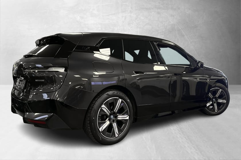 Bilde 3 av BMW iX xDrive50 50 FullyCharged Sport, SoftClose, Multiset, H/K, Laser