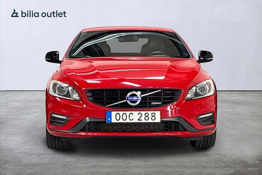 Bild 3 av Volvo S60 D5 Black R BusinessEdt 230hk PolestarOpt P-värm PDC