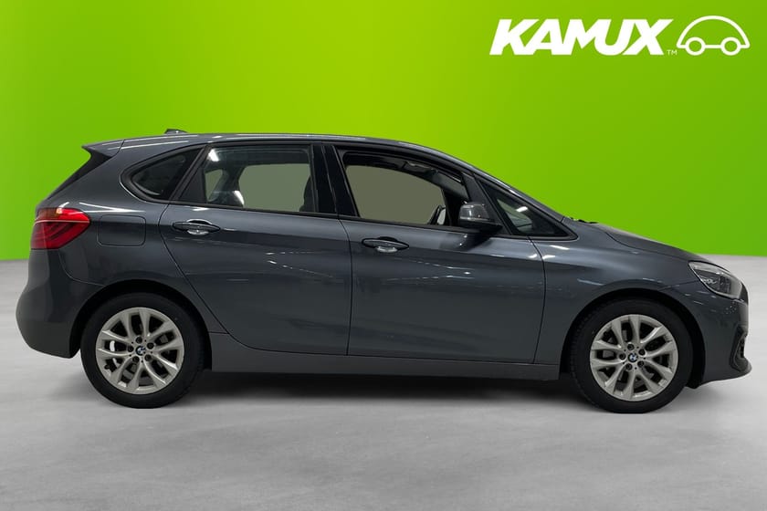 Bild 2 av BMW 218i Active Tourer DCT Sport Line Drag Backkamera 140hk